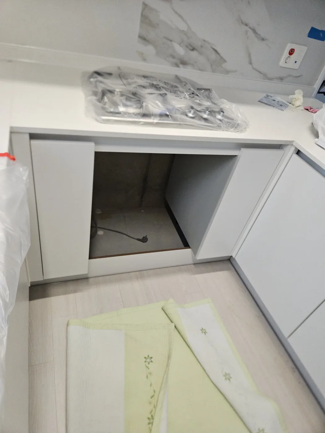 노은동 하부장부분리폼 시공 전 사진